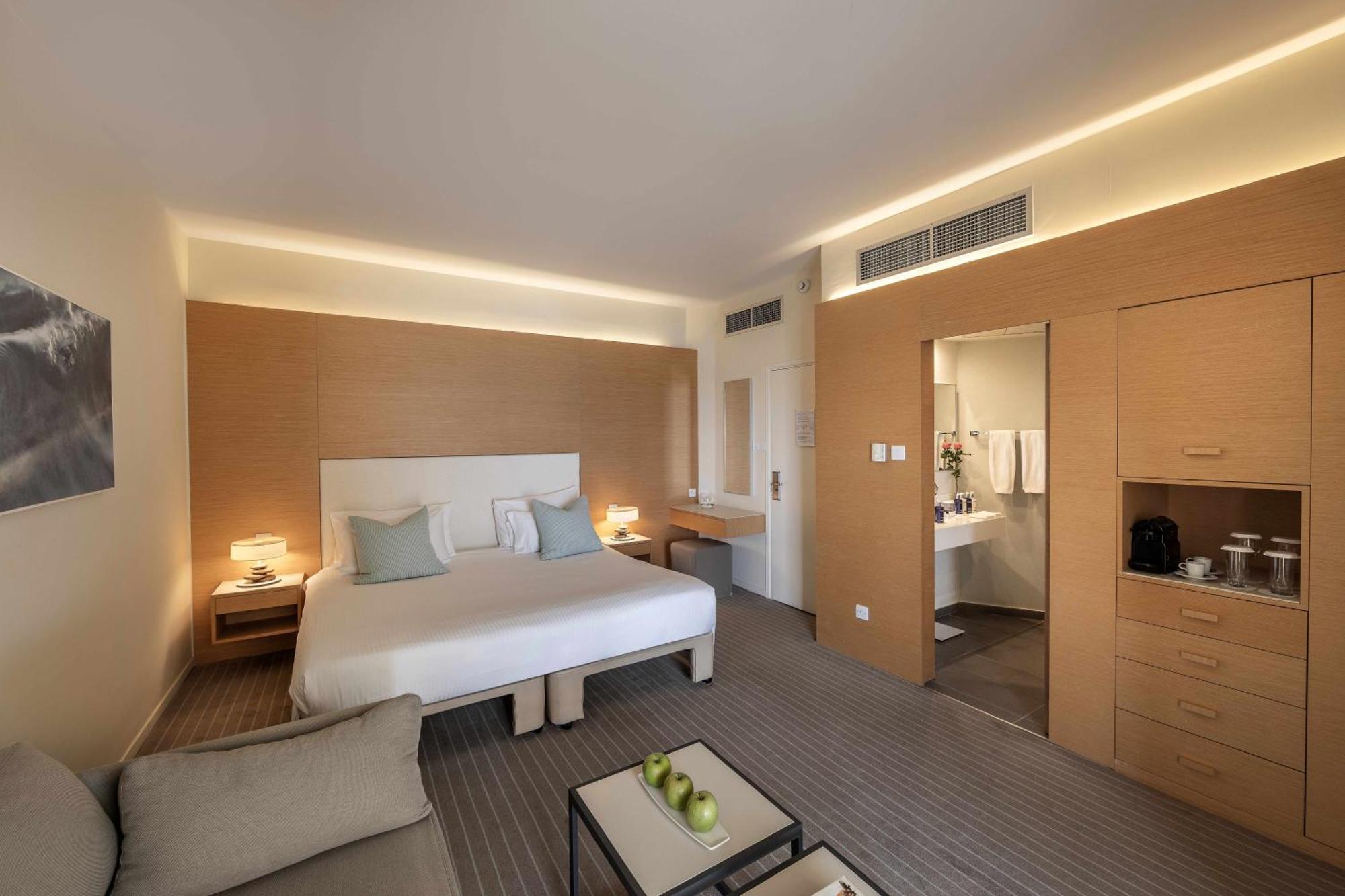 Deluxe Triple Room,1722895607:JPEG